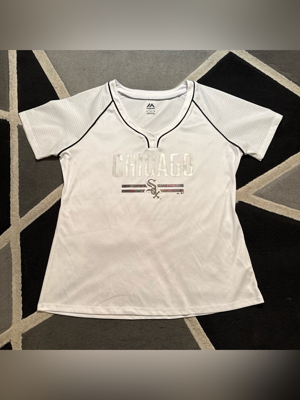 Chicago White Sox womens white majestic jersey shirt mesh sleeve
